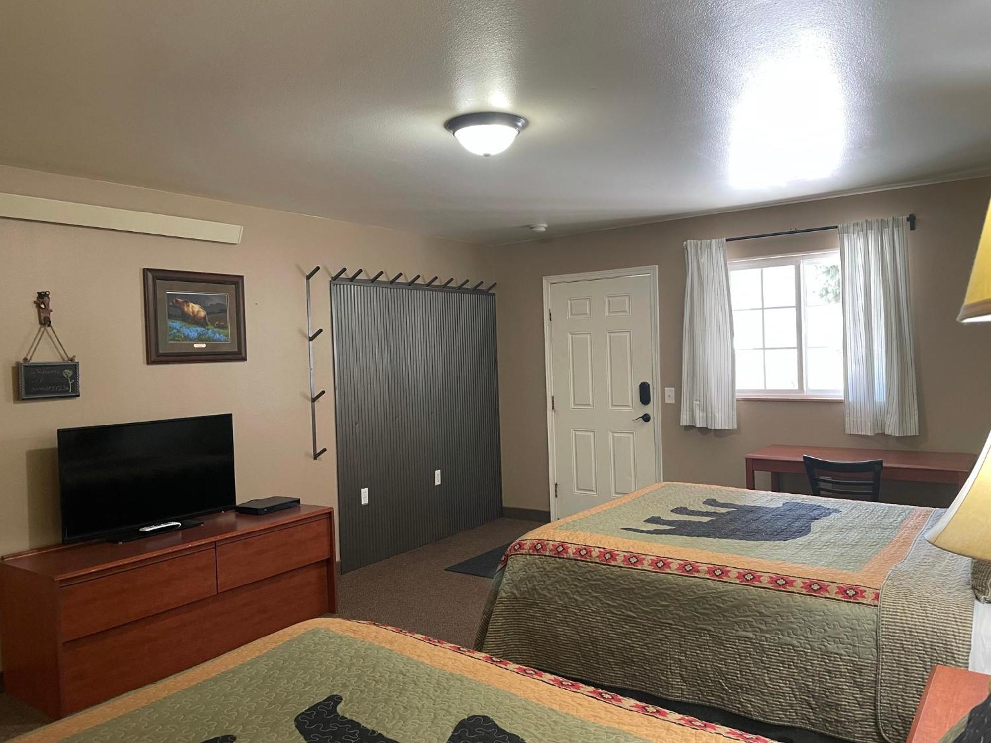 Antlers Lodge Cooke City Buitenkant foto